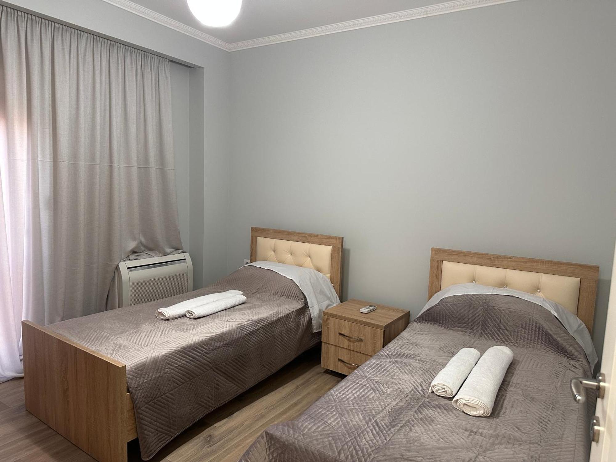 Spacious 2-Bedroom Apartment Near Center Тирана Экстерьер фото