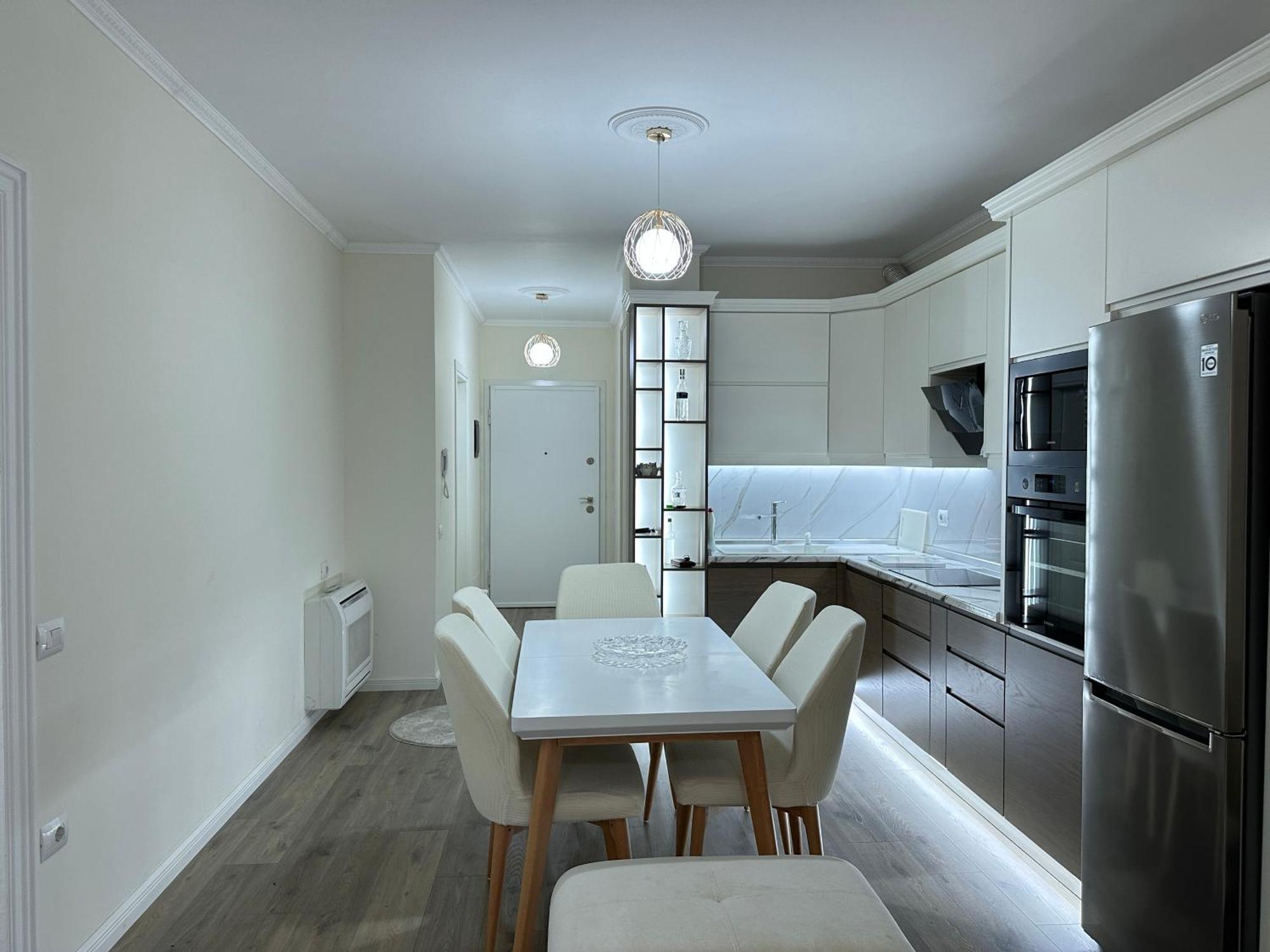 Spacious 2-Bedroom Apartment Near Center Тирана Экстерьер фото